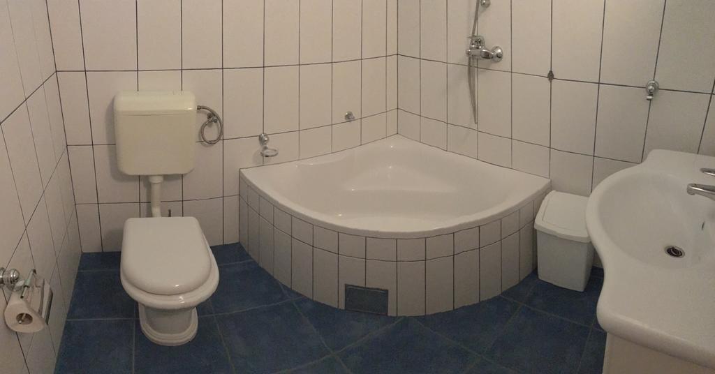 Guesthouse Cipre Lumbarda Buitenkant foto