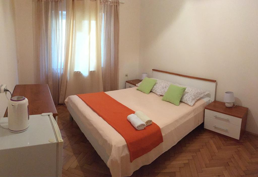 Guesthouse Cipre Lumbarda Buitenkant foto