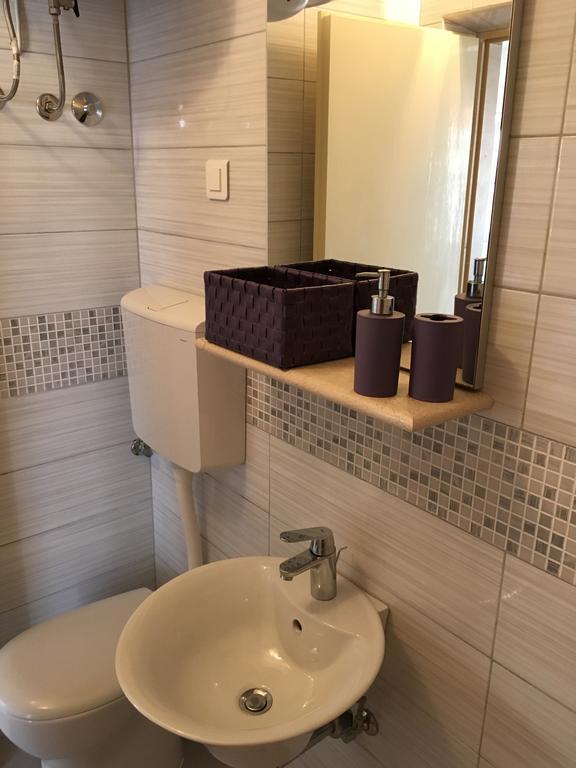 Guesthouse Cipre Lumbarda Buitenkant foto