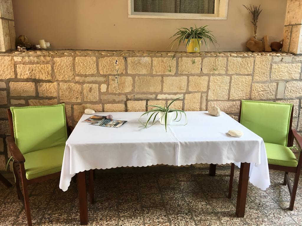 Guesthouse Cipre Lumbarda Buitenkant foto